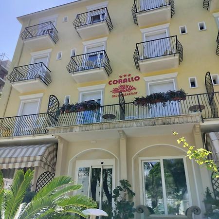 Hotel Corallo Garni Cattolica Kültér fotó